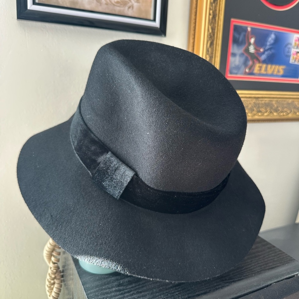 Badgley Mischka Black Wool Hat